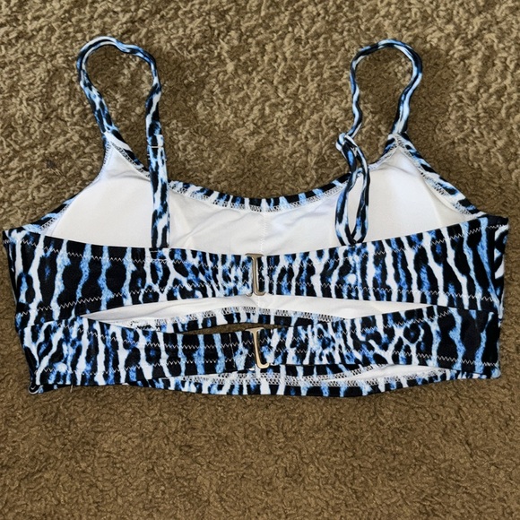 Jessica Simpson Small Bikini LIKE NEW - Picture 8 of 9